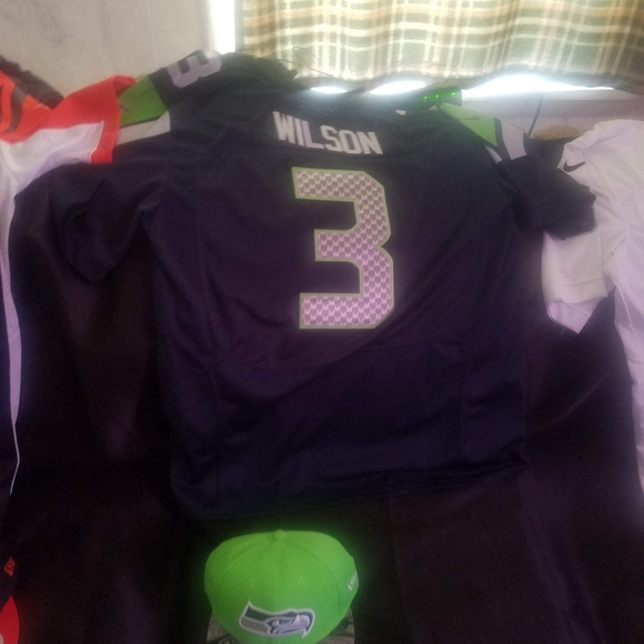 Football jerseys!! Authentic - Picture 3 of 3